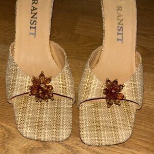 Women's New York Transit Herringbone Open Toed Shoes Color: Bone/Tan Size: 9M